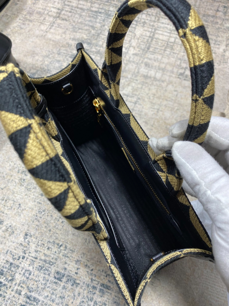 프라다 심볼자카드패브릭스몰토트백 옐로우블랙7.jpg