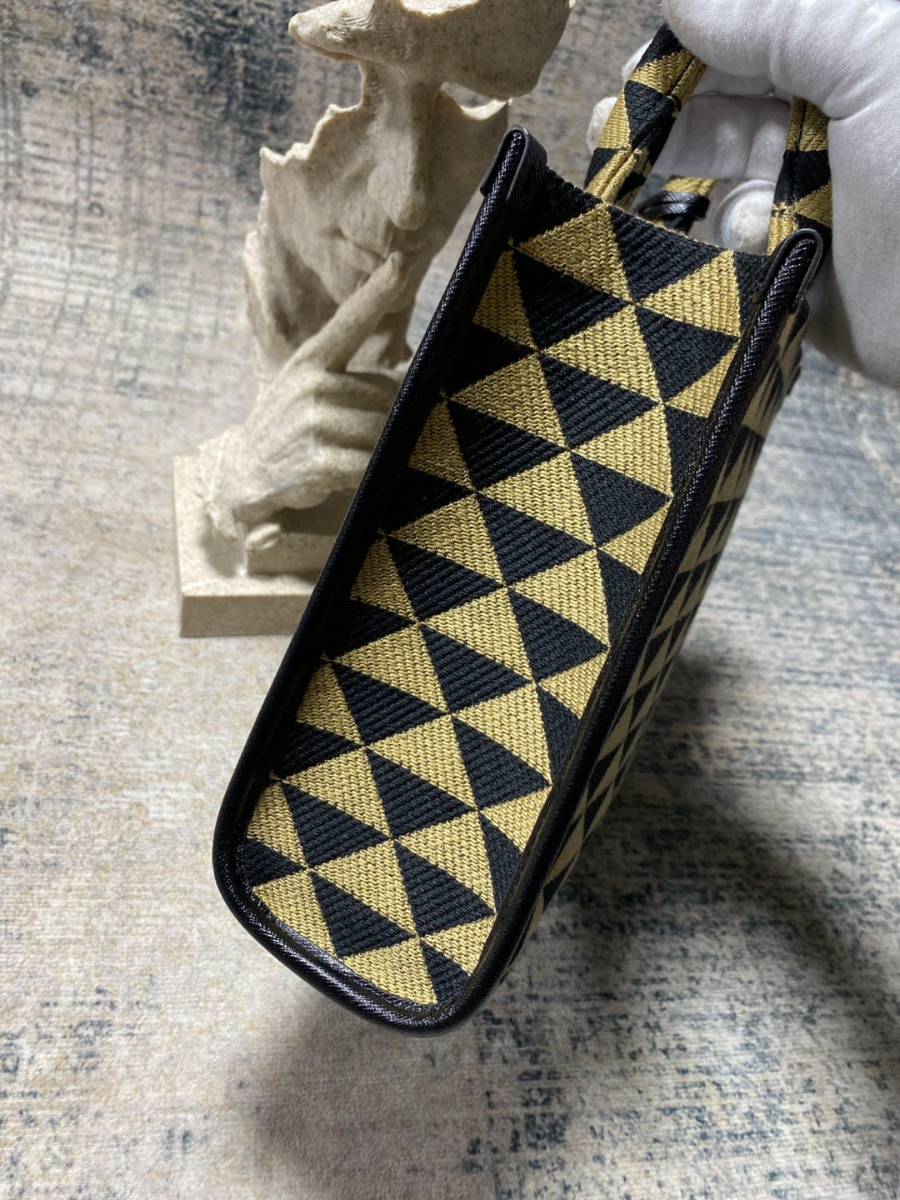 프라다 심볼자카드패브릭스몰토트백 옐로우블랙5.jpg