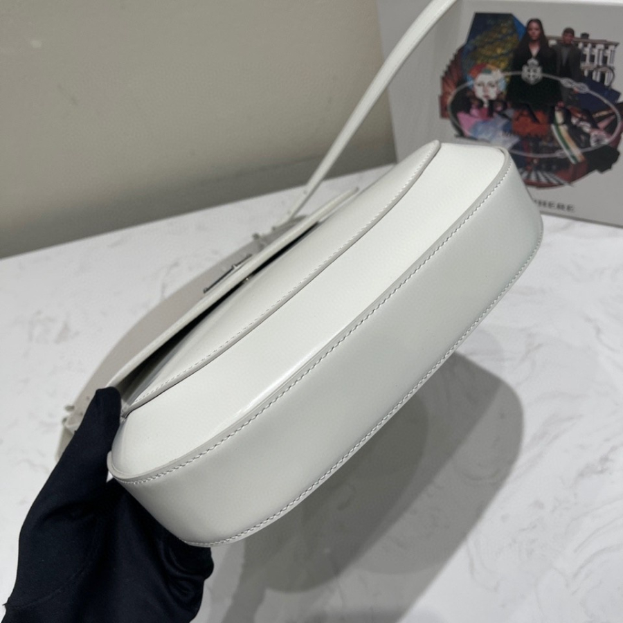 프라다 클레오브러시드숄더백 화이트4.jpg