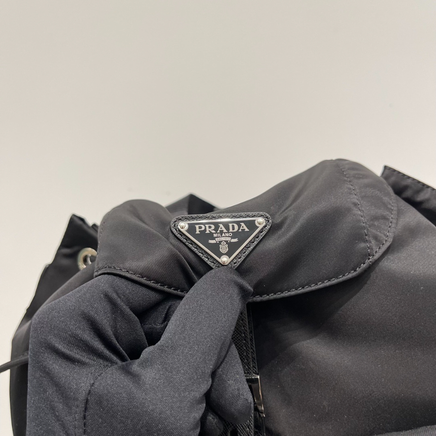 프라다 벨라백팩 블랙5.jpg