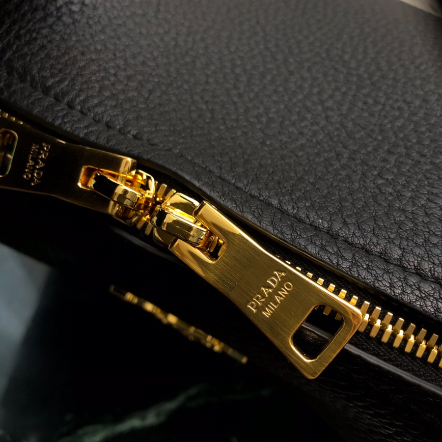 프라다 토트탑핸들백 블랙6.jpg