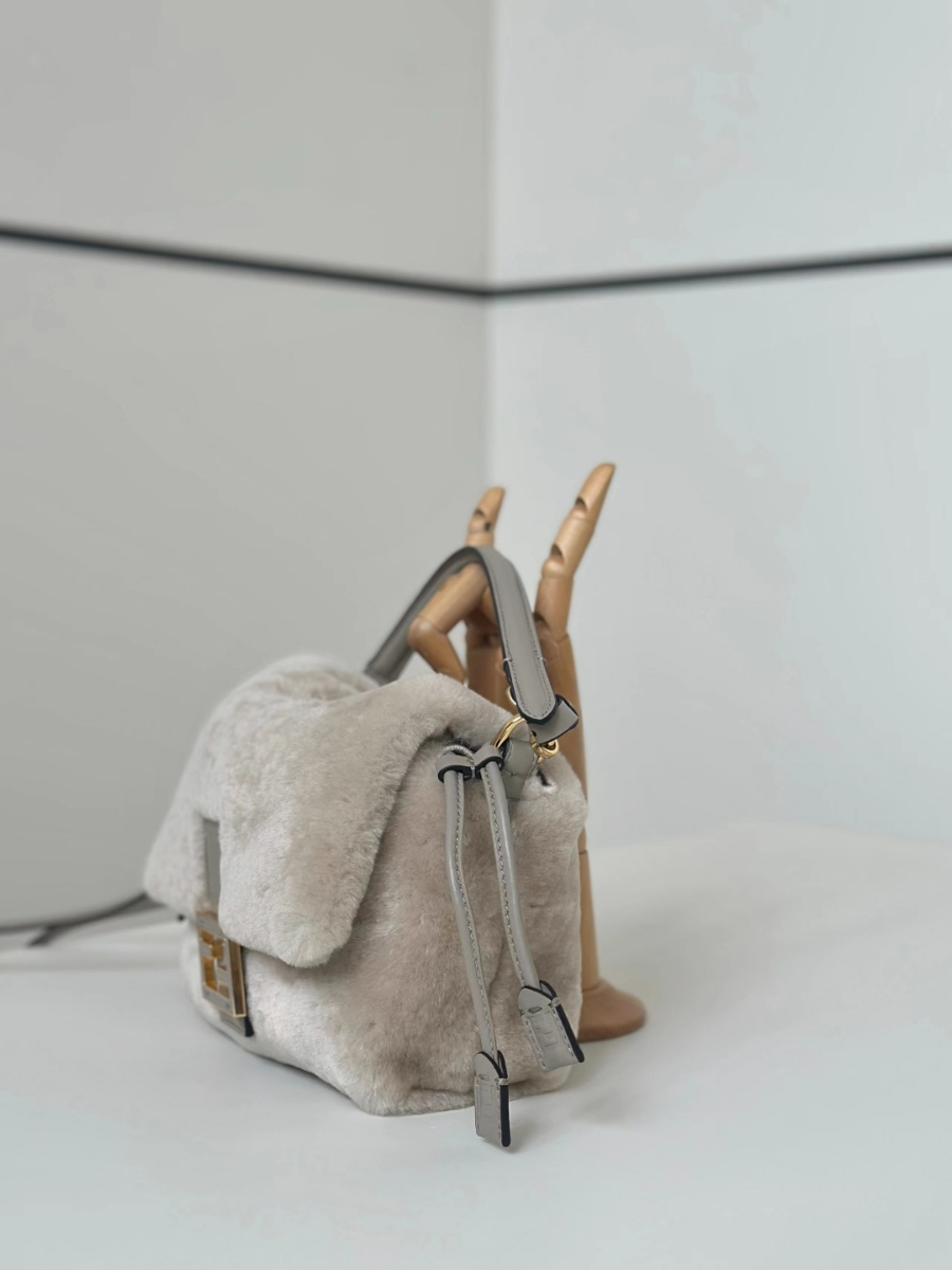 펜디 맘마바게트백2.jpg