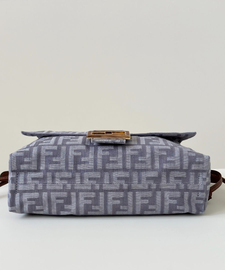 펜디 맘마바게트백미디엄4 블루.jpg