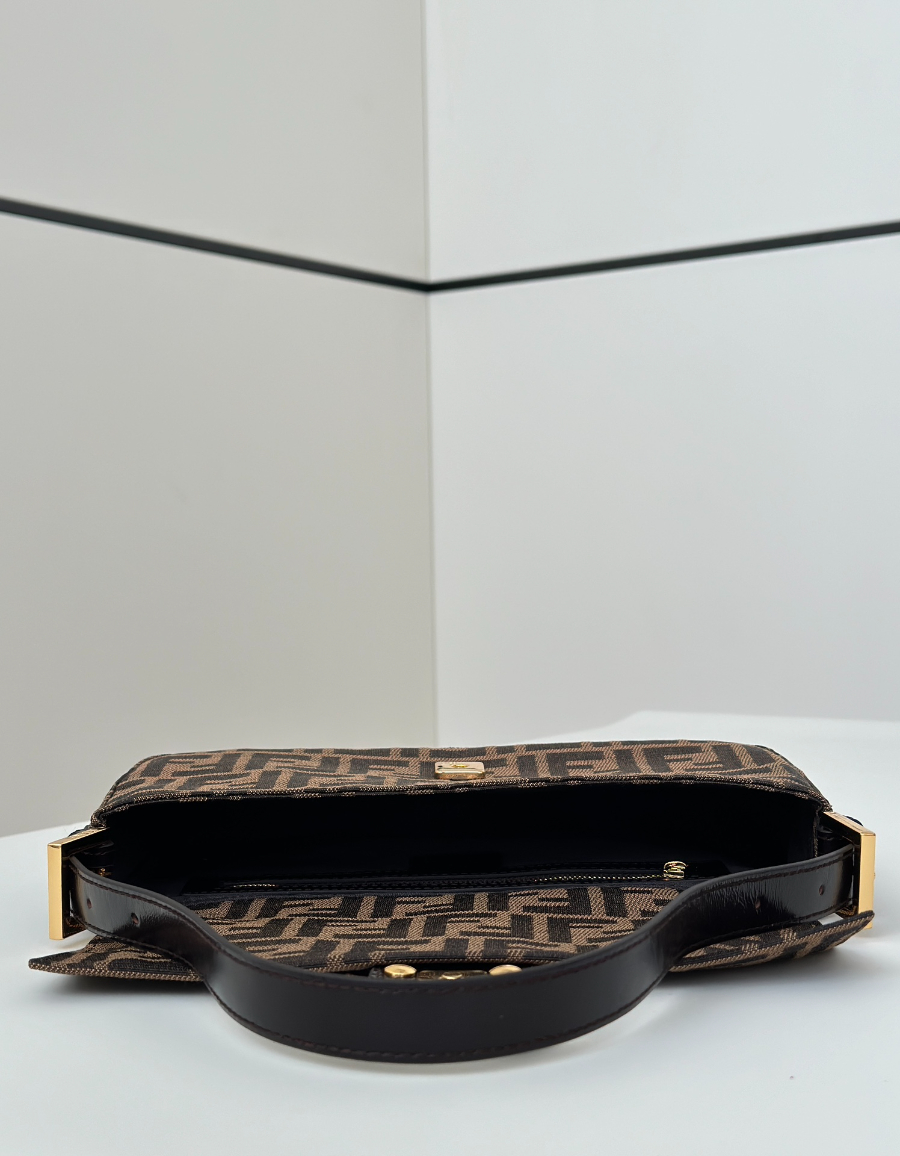 펜디 바게트백미디엄9.jpg