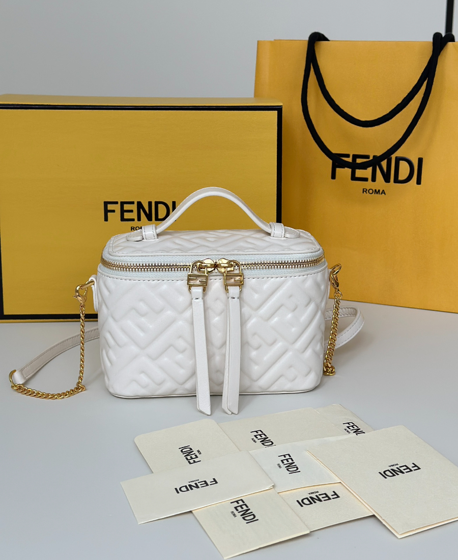 펜디 베니티백1.jpg