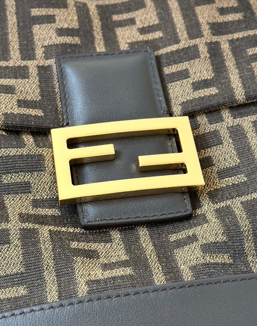 펜디 탑핸들백팩6 다크브라운.jpg