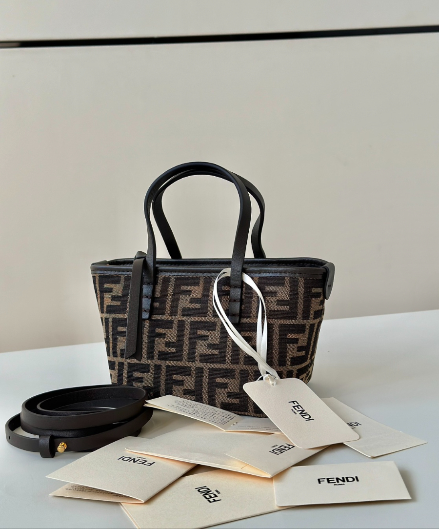 펜디 미니롤백 다크브라운1.jpg