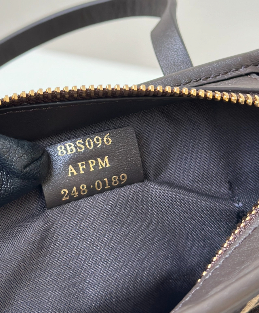 펜디 미니롤백 다크브라운5.jpg