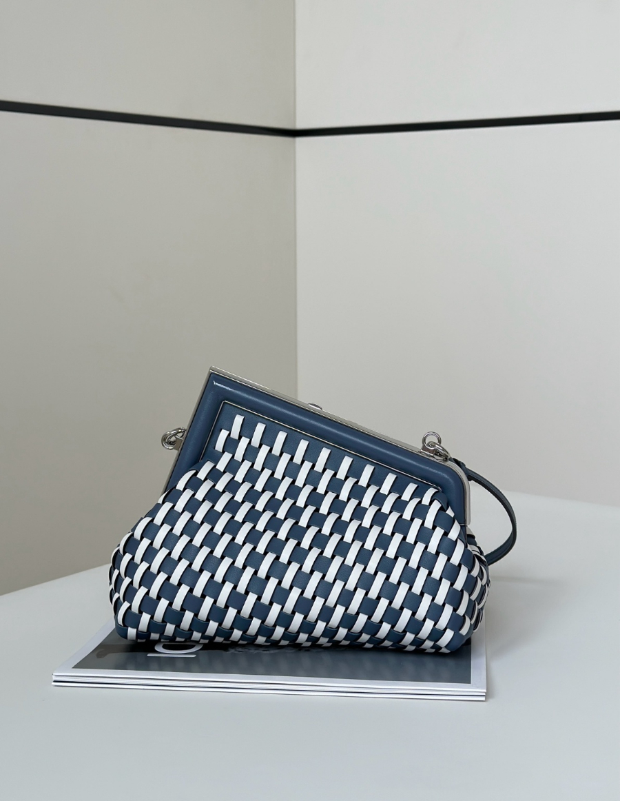 펜디 퍼스트백4.jpg