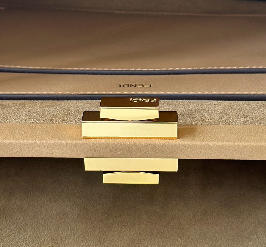 펜디 피카부소프트라지6.jpg