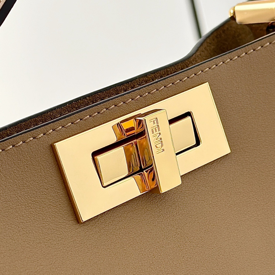 펜디 피카부소프트라지5.jpg