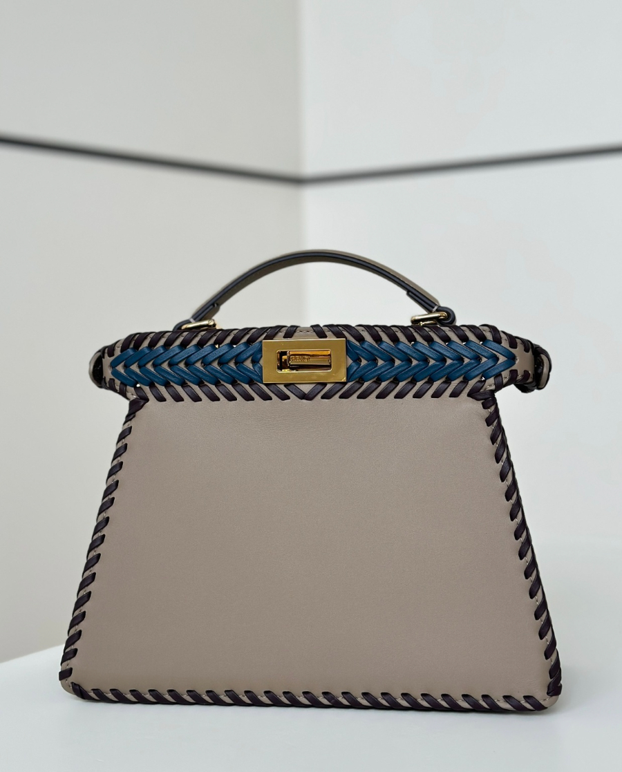 펜디 피카부아이씨유 블루2.jpg