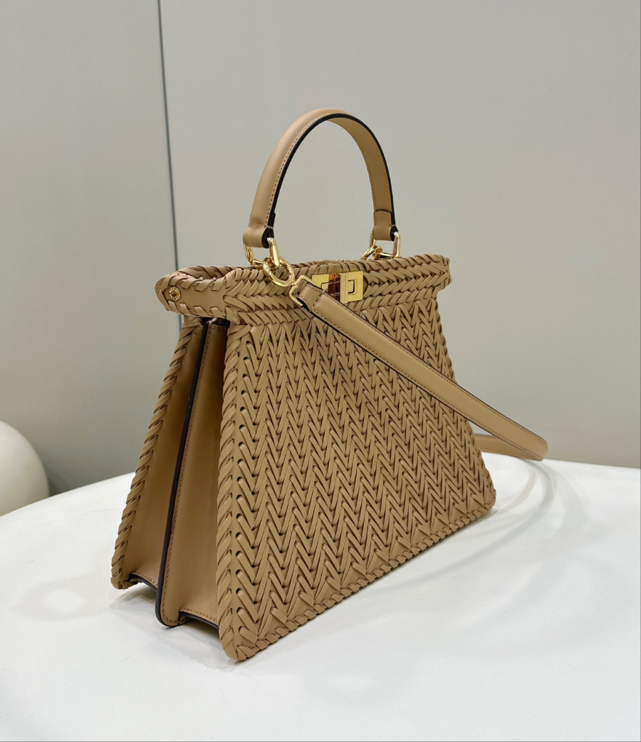 펜디 피카부아이씨유 라이트브라운3.jpg