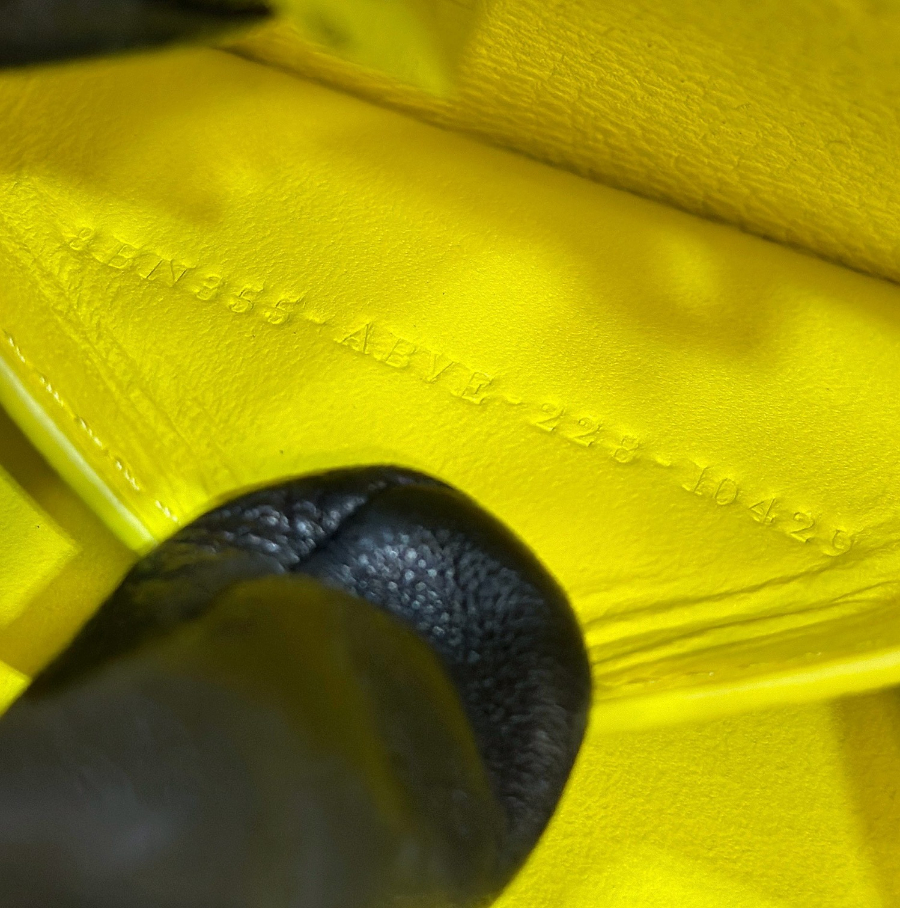 펜디 피카부아이씨유쁘띠 옐로우10.jpg