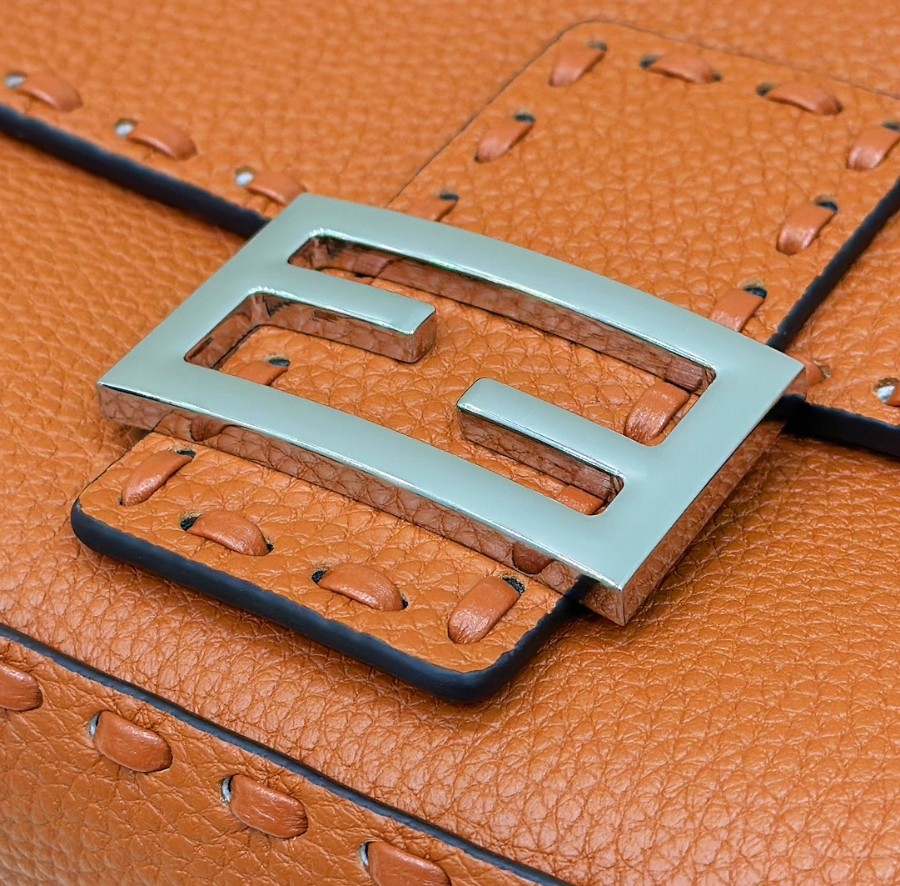 펜디 바게트백 브라운5.jpg