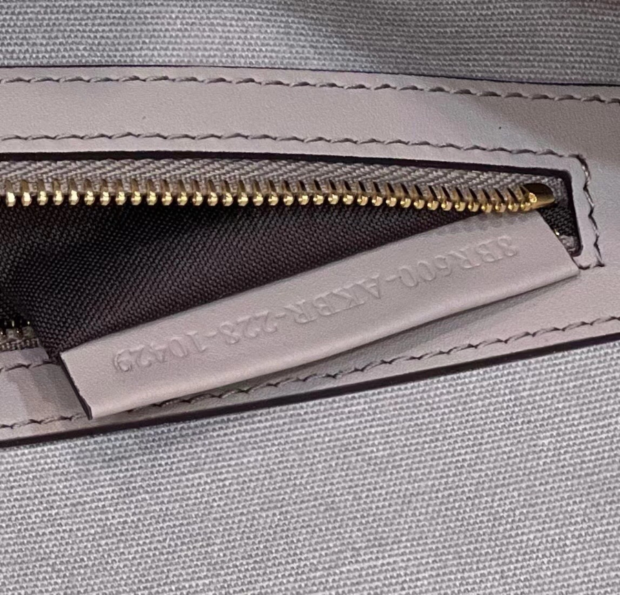 펜디 바게트백미디엄 화이트그레이8.jpg