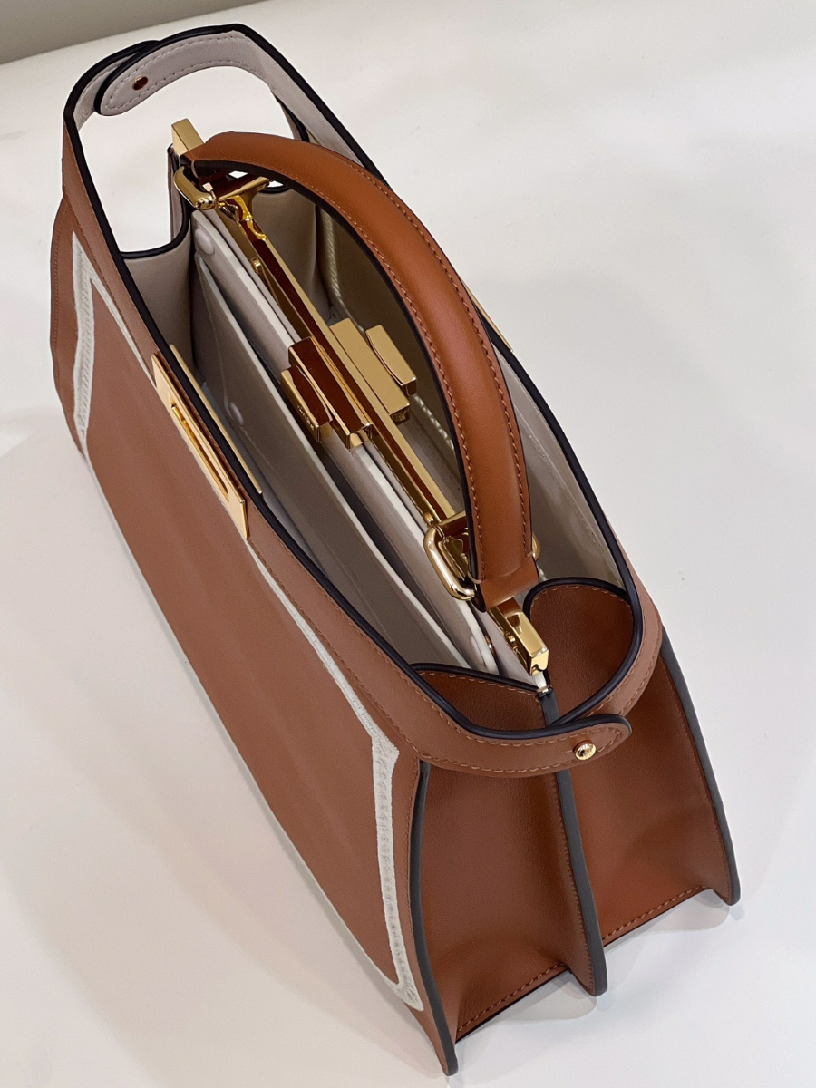 펜디 피카부아이씨유 브라운9.jpg