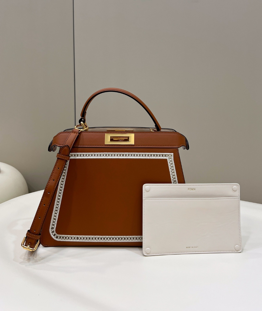 펜디 피카부아이씨유 브라운1.jpg