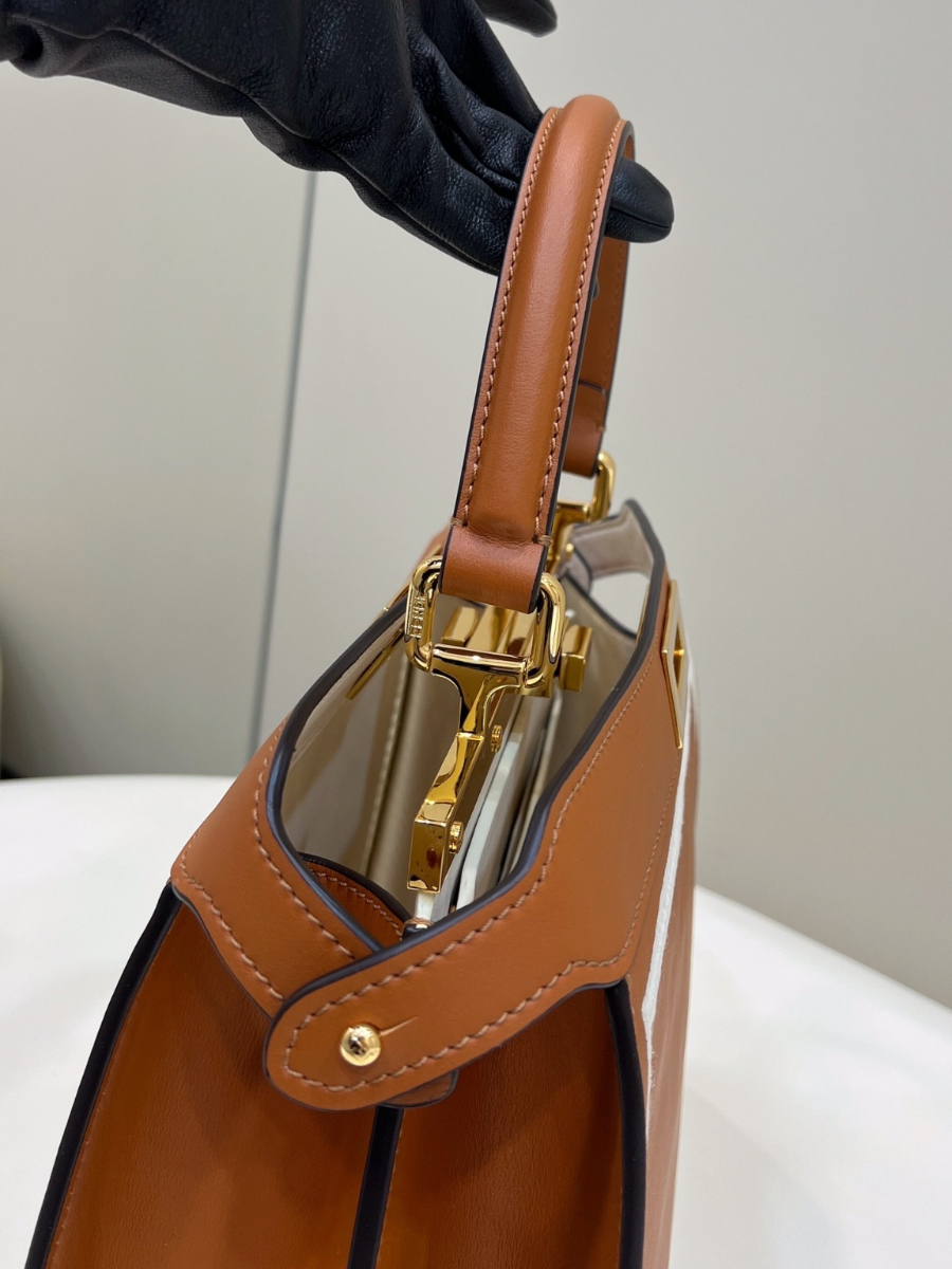 펜디 피카부아이씨유 브라운5.jpg