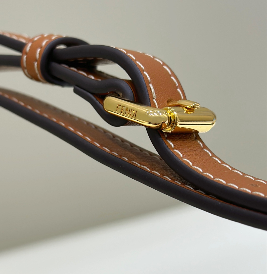 펜디 그라피호보백 라이트브라운5.jpg