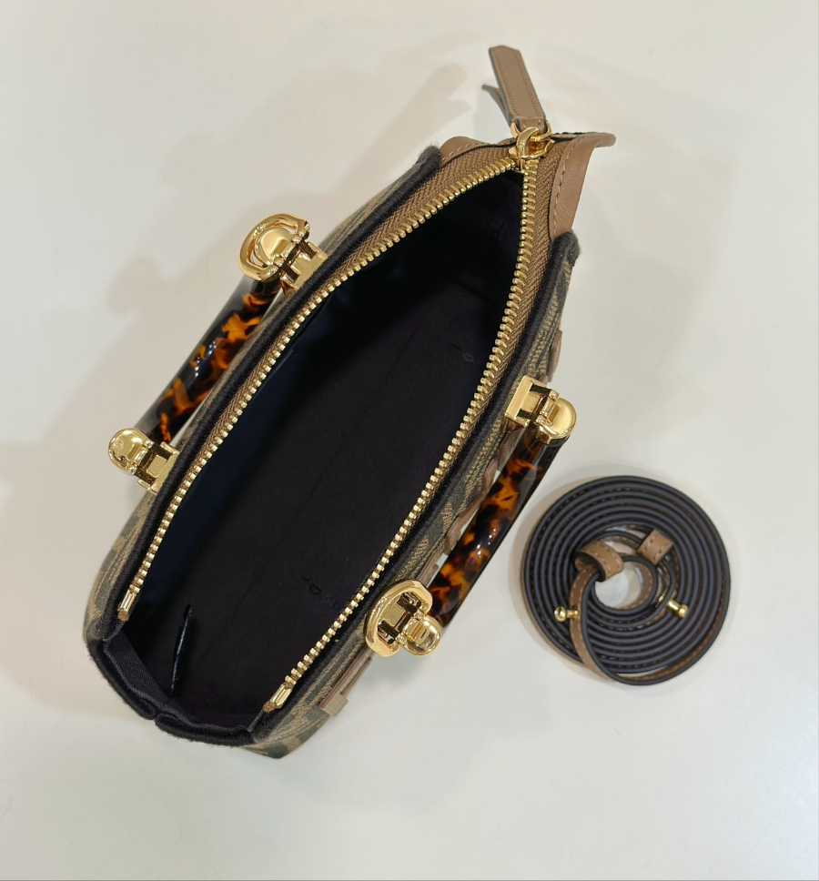 펜디 바이더웨이 다크브라운9.jpg