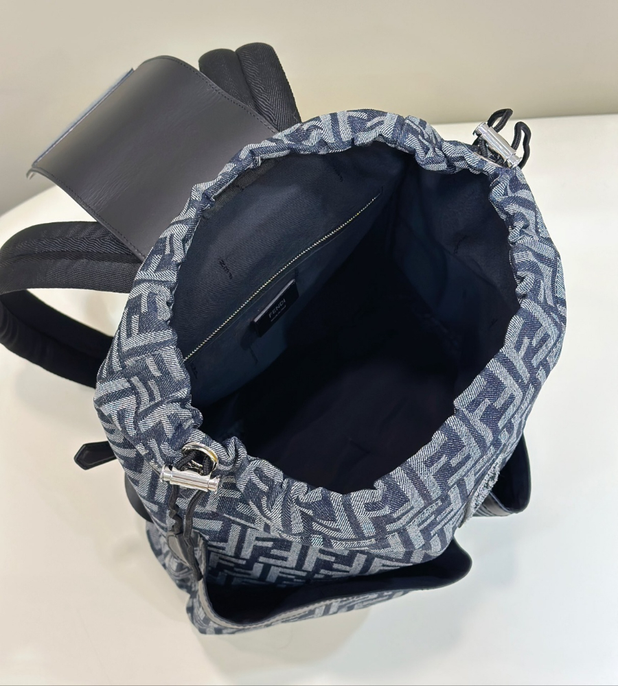 펜디 백팩 블랙블루9.jpg