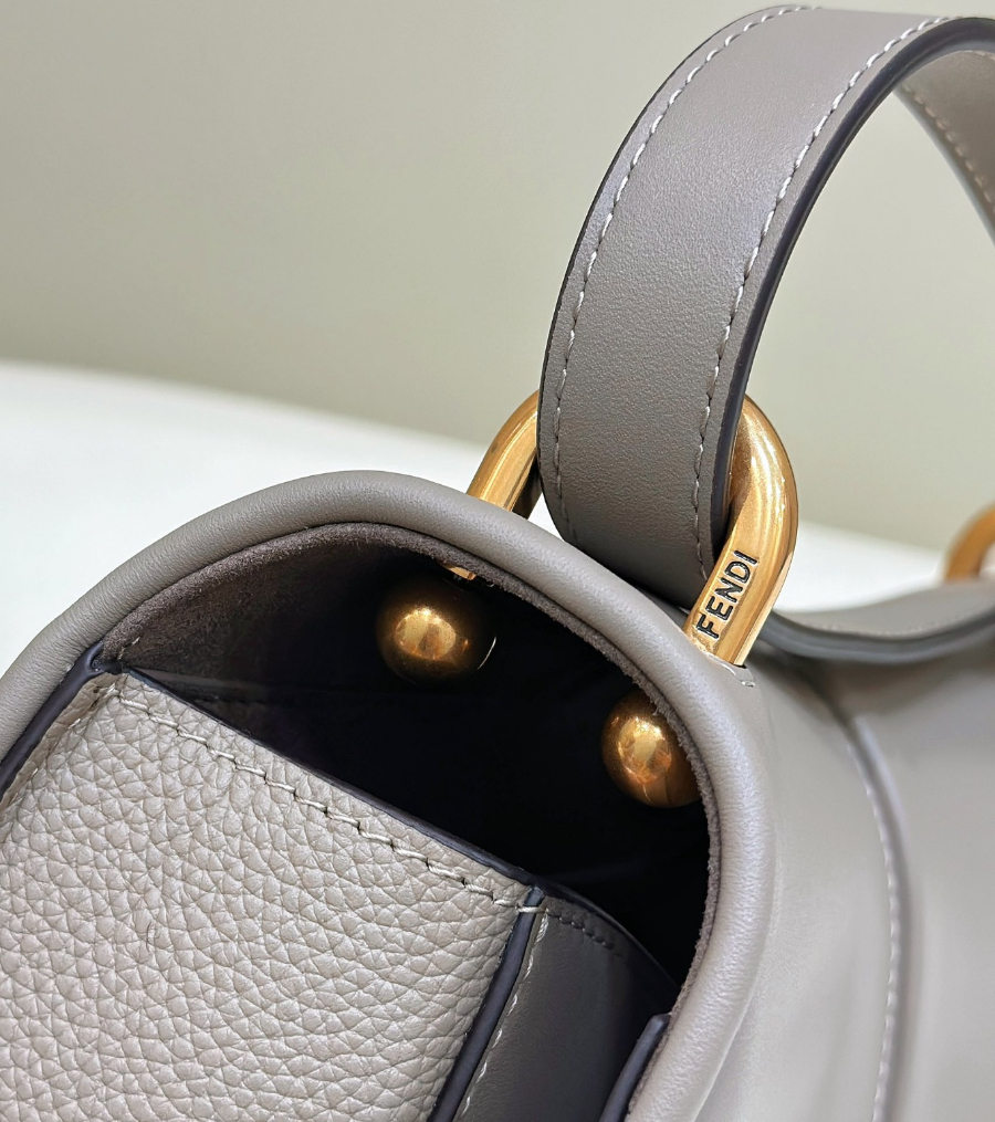 펜디 커몬백미디엄 라이트그레이6.jpg