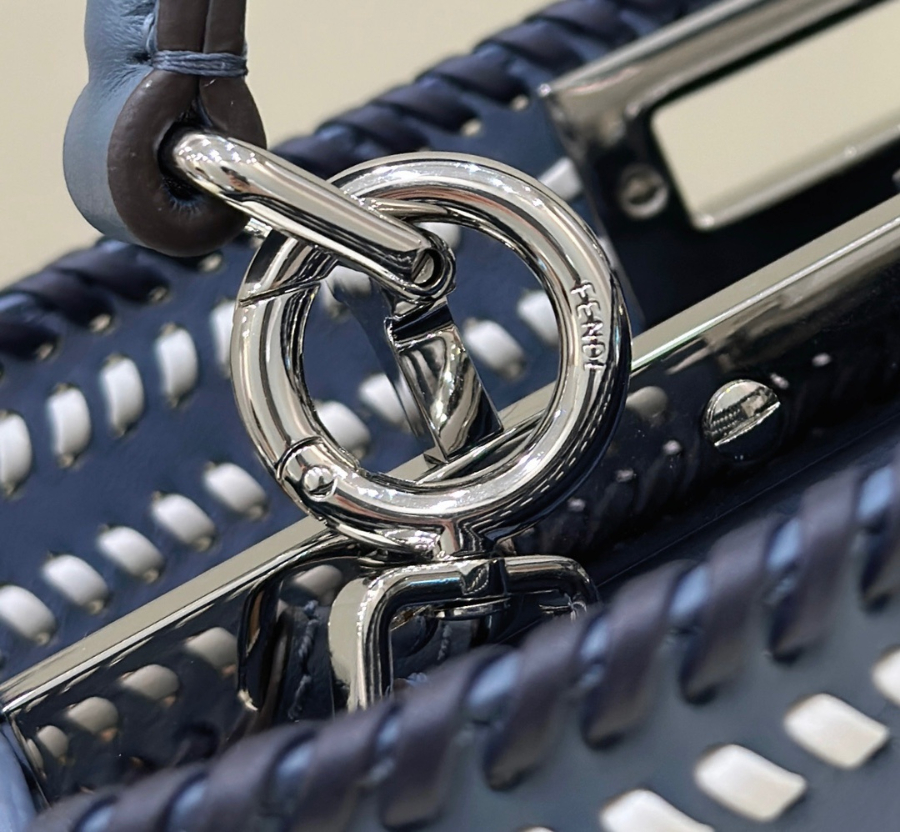 펜디 피카부아이씨유 네이비5.jpg