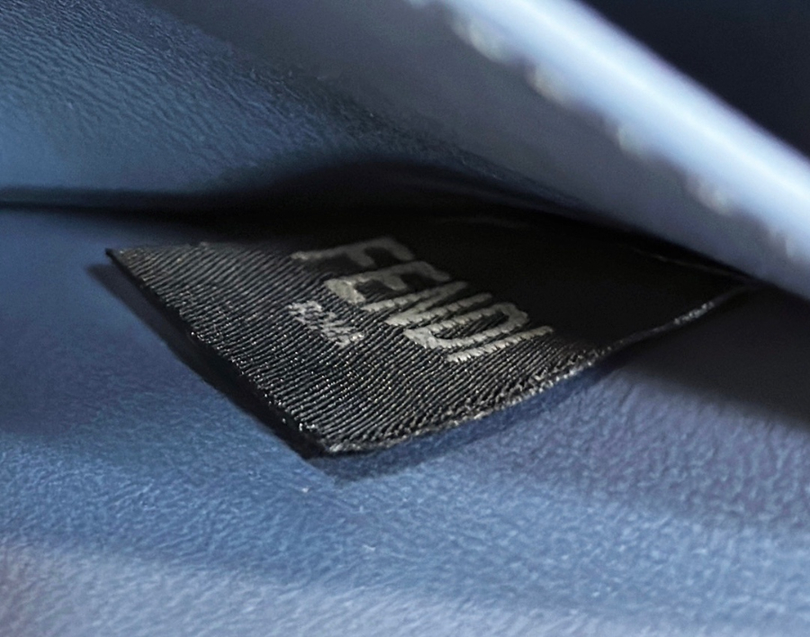 펜디 피카부아이씨유 네이비7.jpg