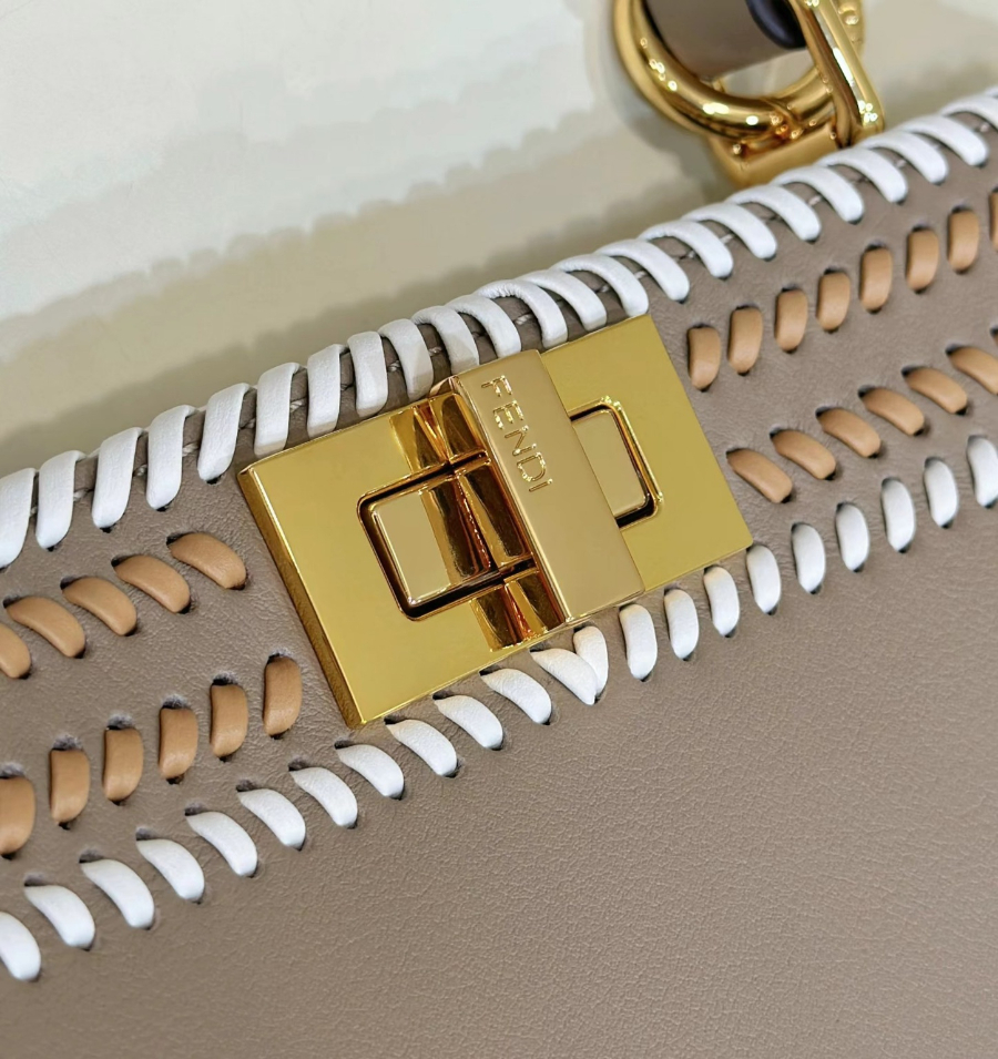 펜디 피카부아이씨유 브라운4.jpg