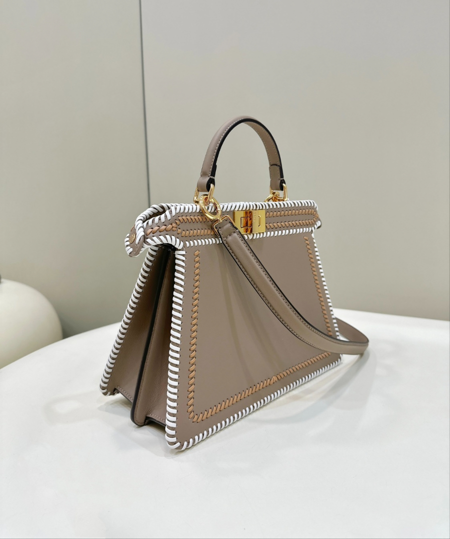 펜디 피카부아이씨유 브라운2.jpg