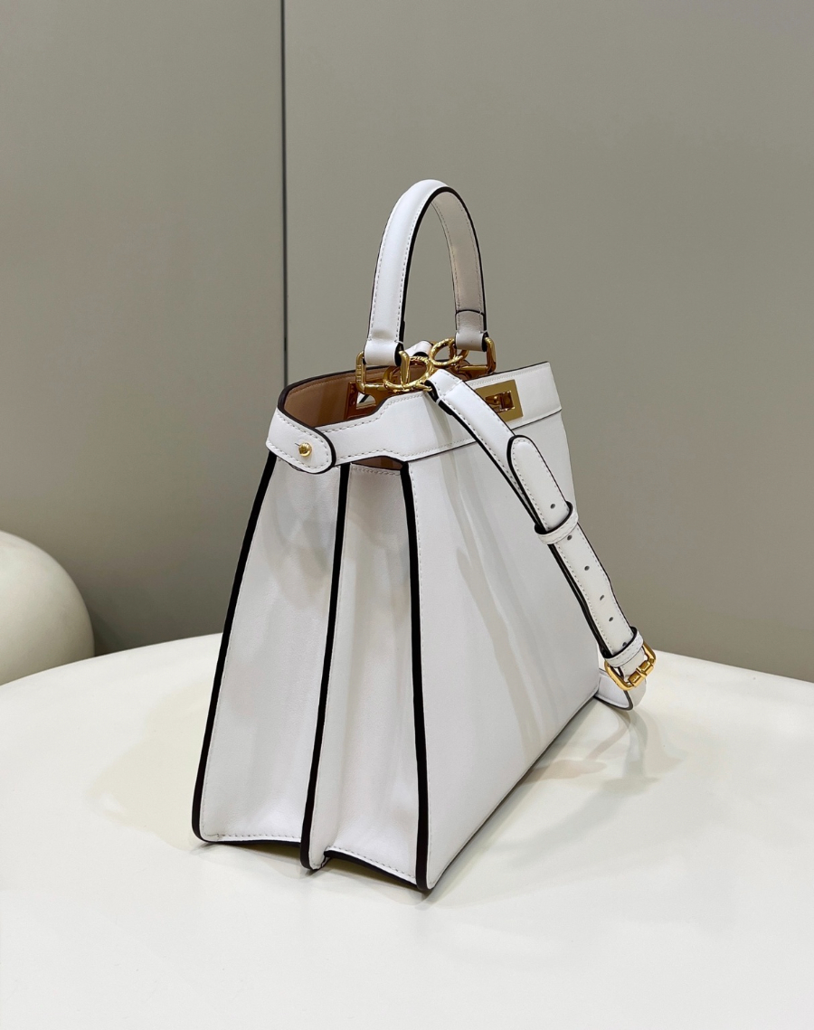 펜디 피카부아이씨유 화이트2.jpg