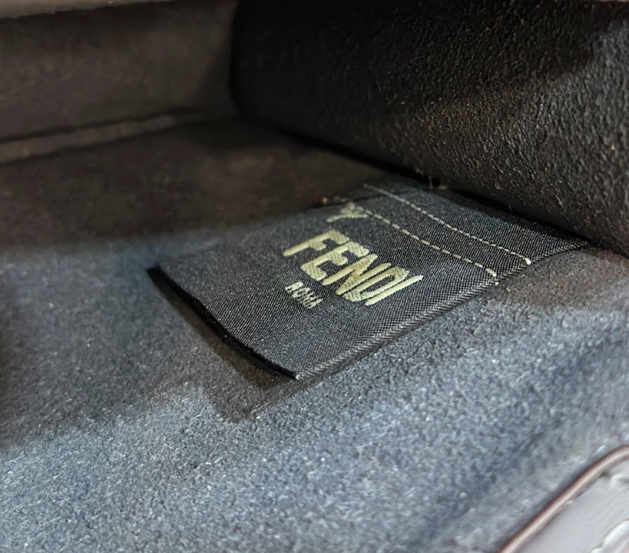 펜디 피카부아이씨유X크로스 라이트블루6.jpg