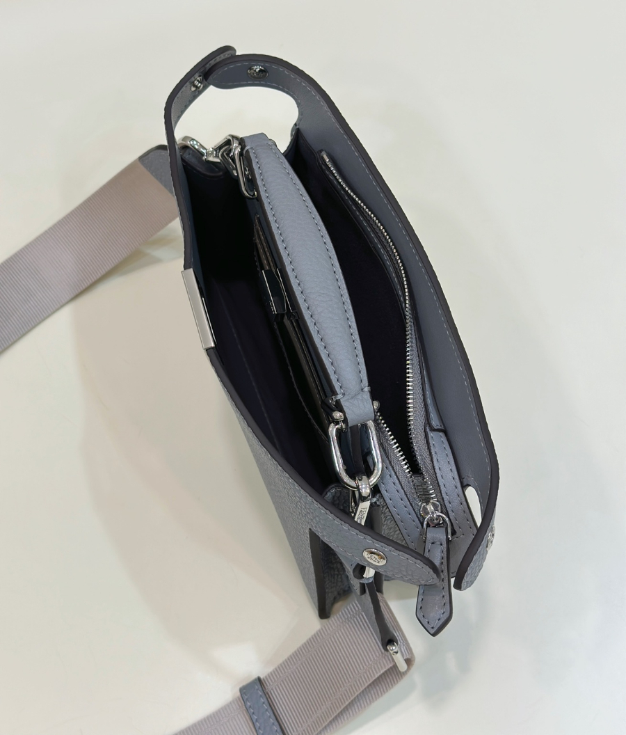 펜디 피카부아이씨유X크로스 라이트블루9.jpg