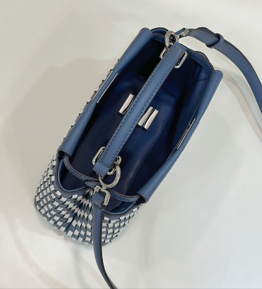 펜디 피카부아이코닉 블루9.jpg