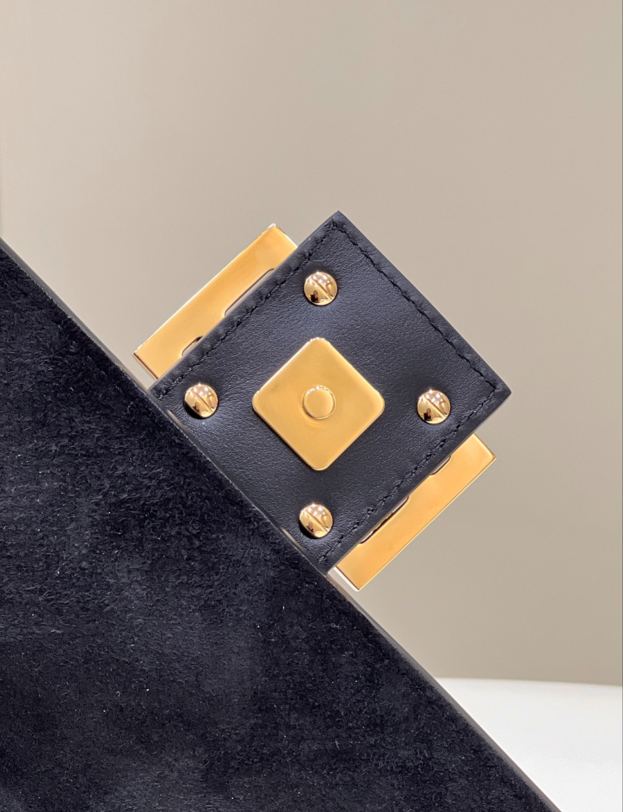 펜다체 바게트백미디엄 블랙멀티컬러6.jpg