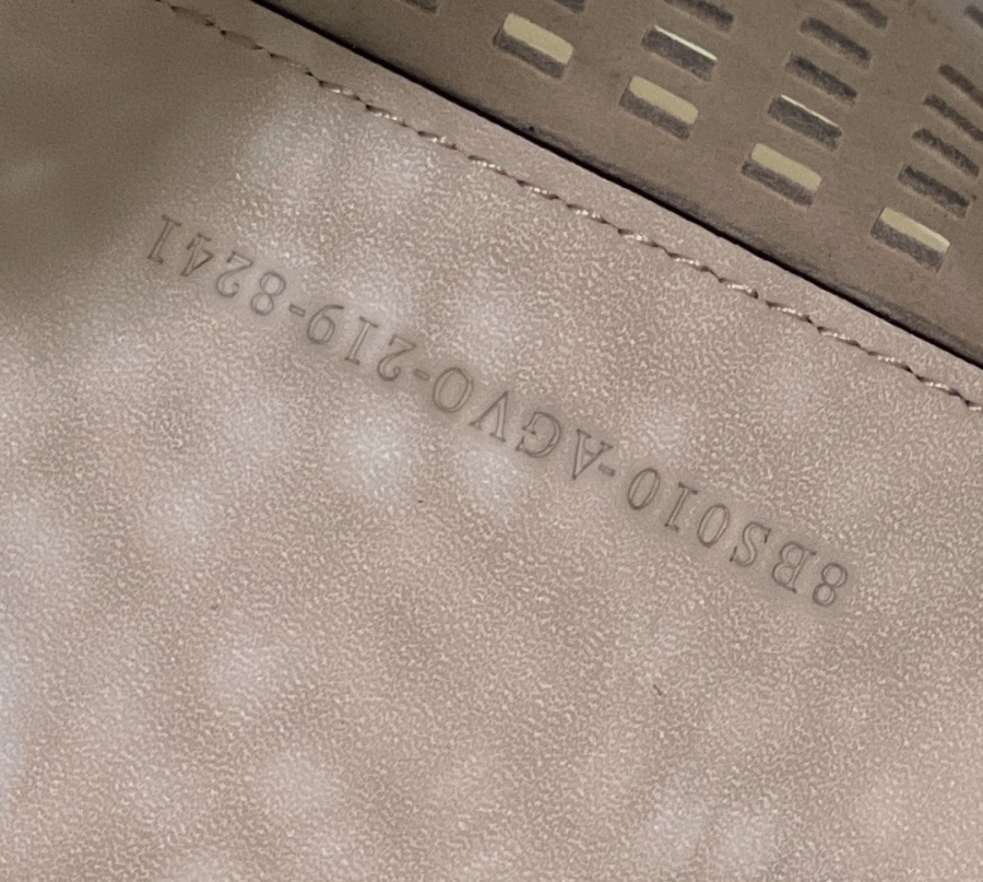 펜디 몬트레조미니버킷백 화이트실버7.jpg