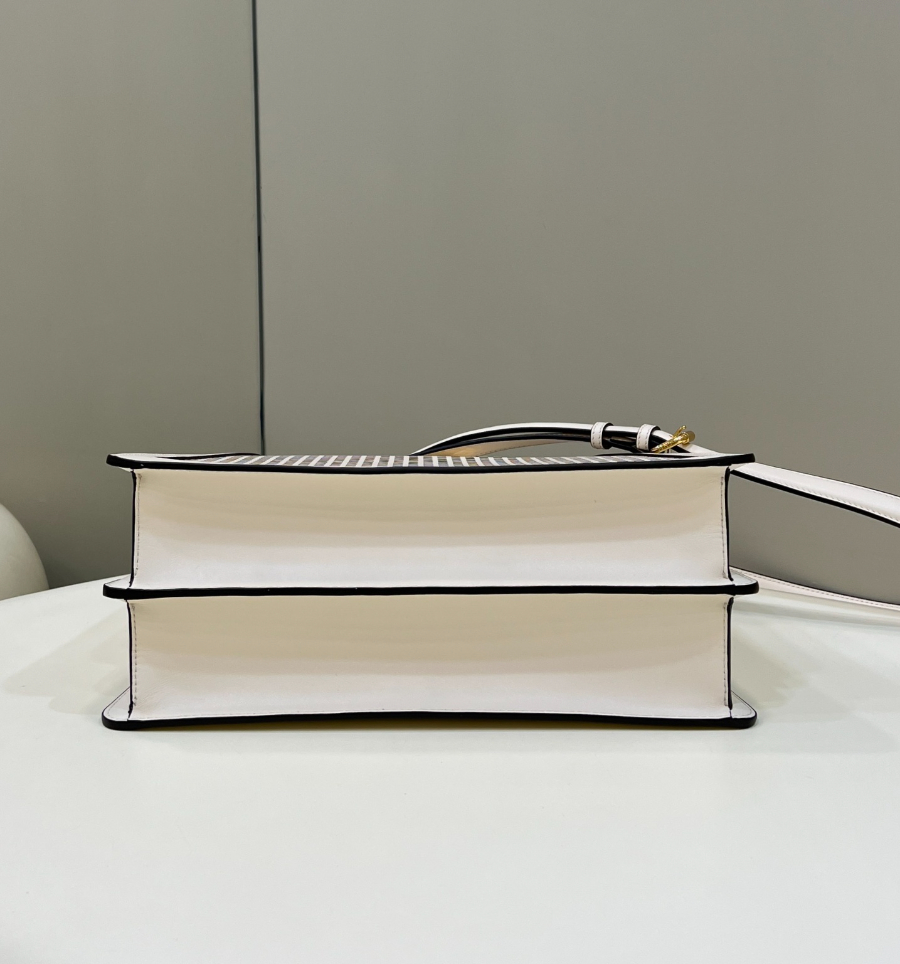 펜디 피카부아이씨유 화이트브라운4.jpg