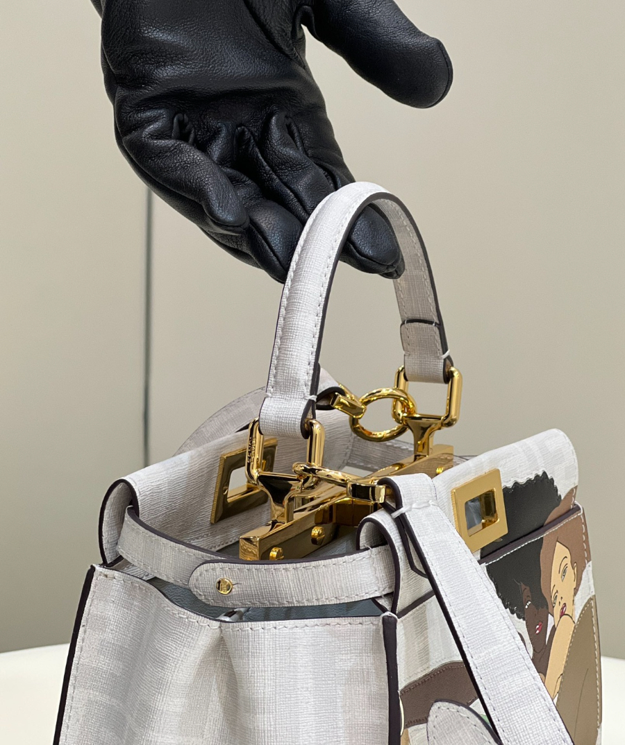 펜디 피카부아이코닉 화이트멀티5.jpg