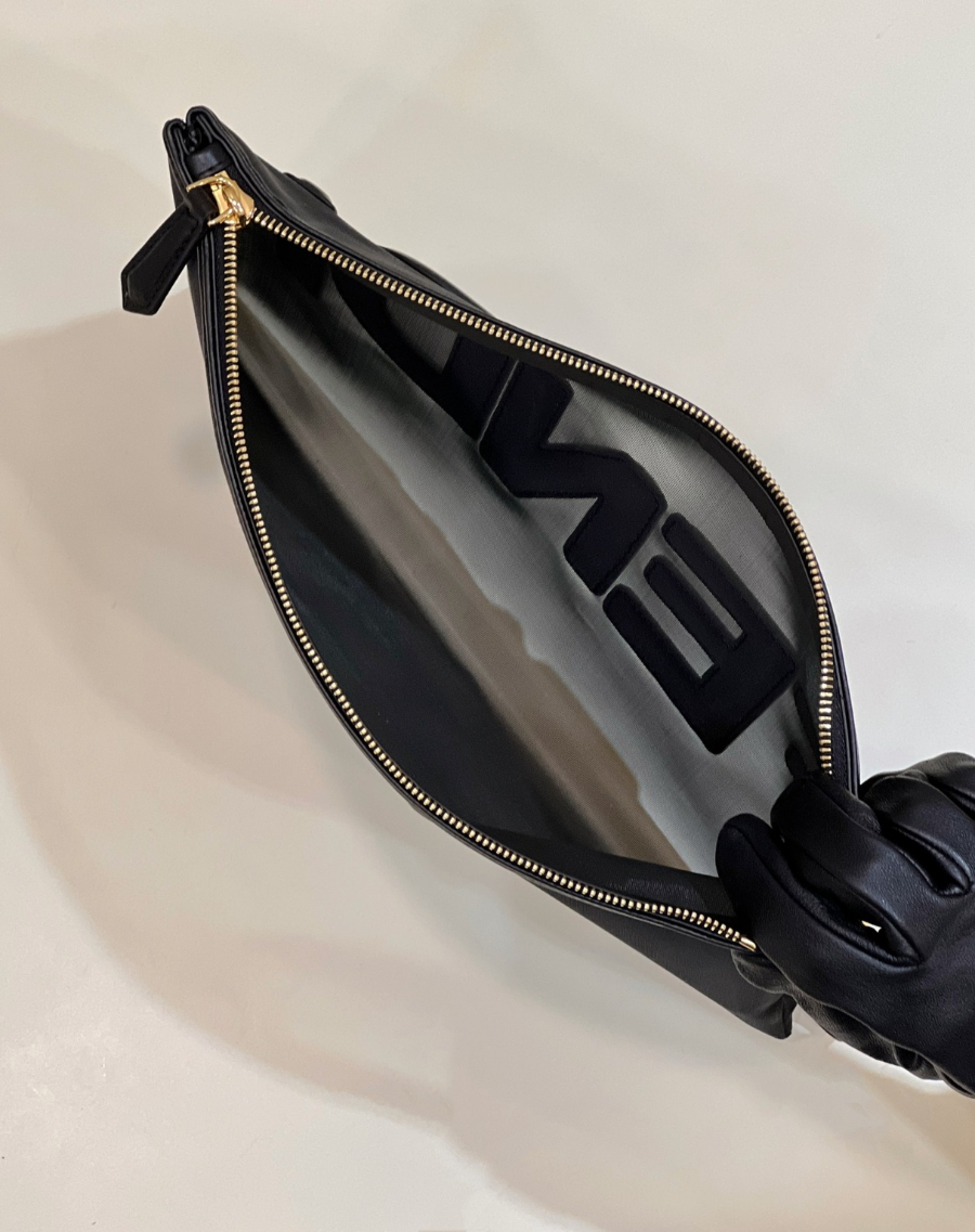 펜디 메쉬클러치 블랙9.jpg