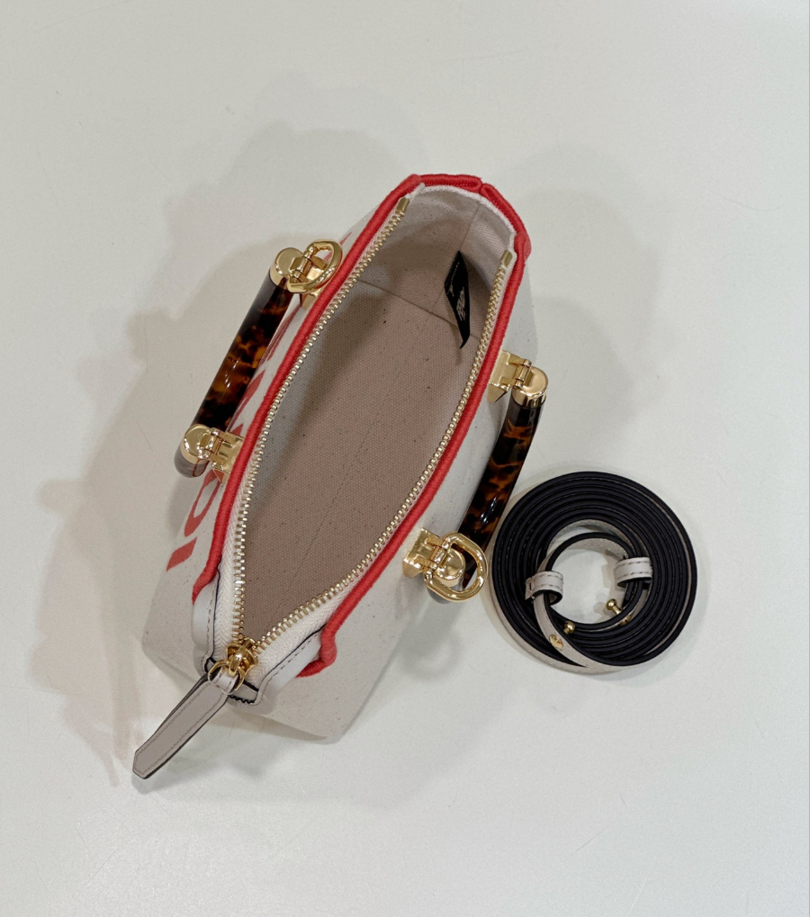 펜디 바이더웨이 화이트레드9.jpg