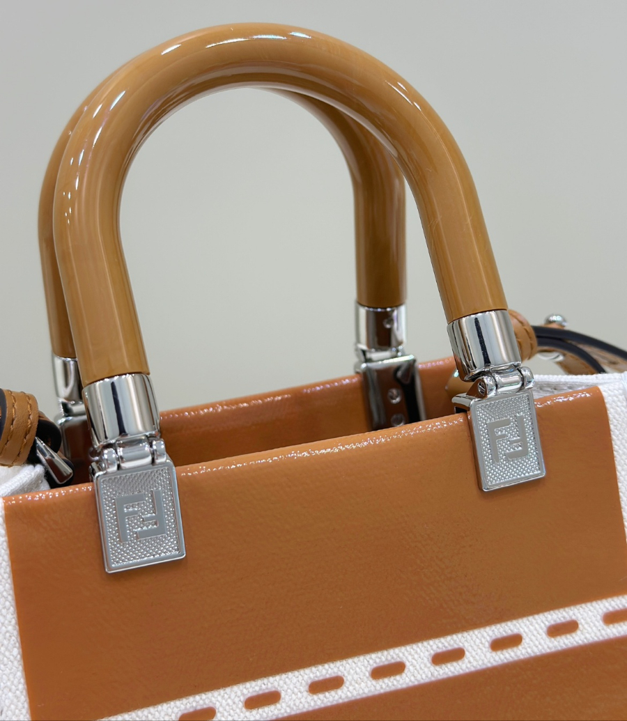 펜디 선샤인미니쇼퍼백 화이트브라운6.jpg