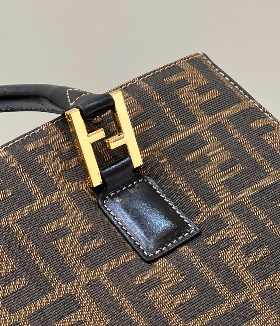 펜디 토트백 다크브라운5.jpg