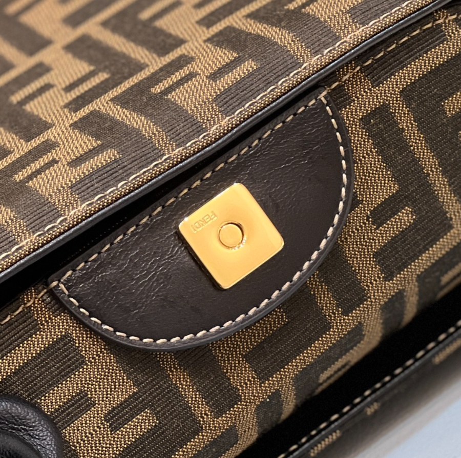 펜디 토트백 다크브라운8.jpg