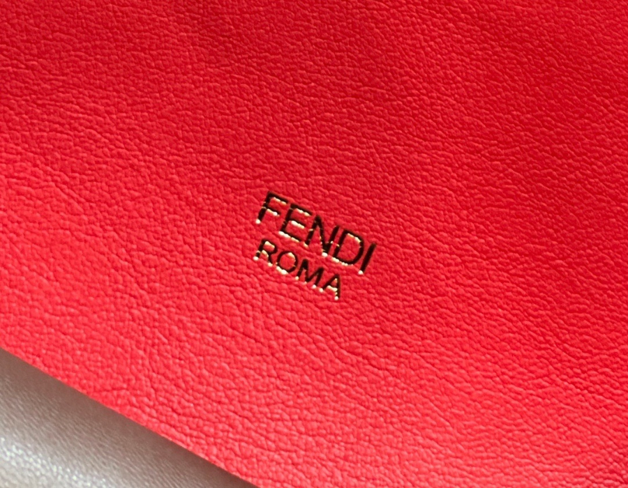 펜디 피카부엑스라이트미디엄 블랙레드7.jpg