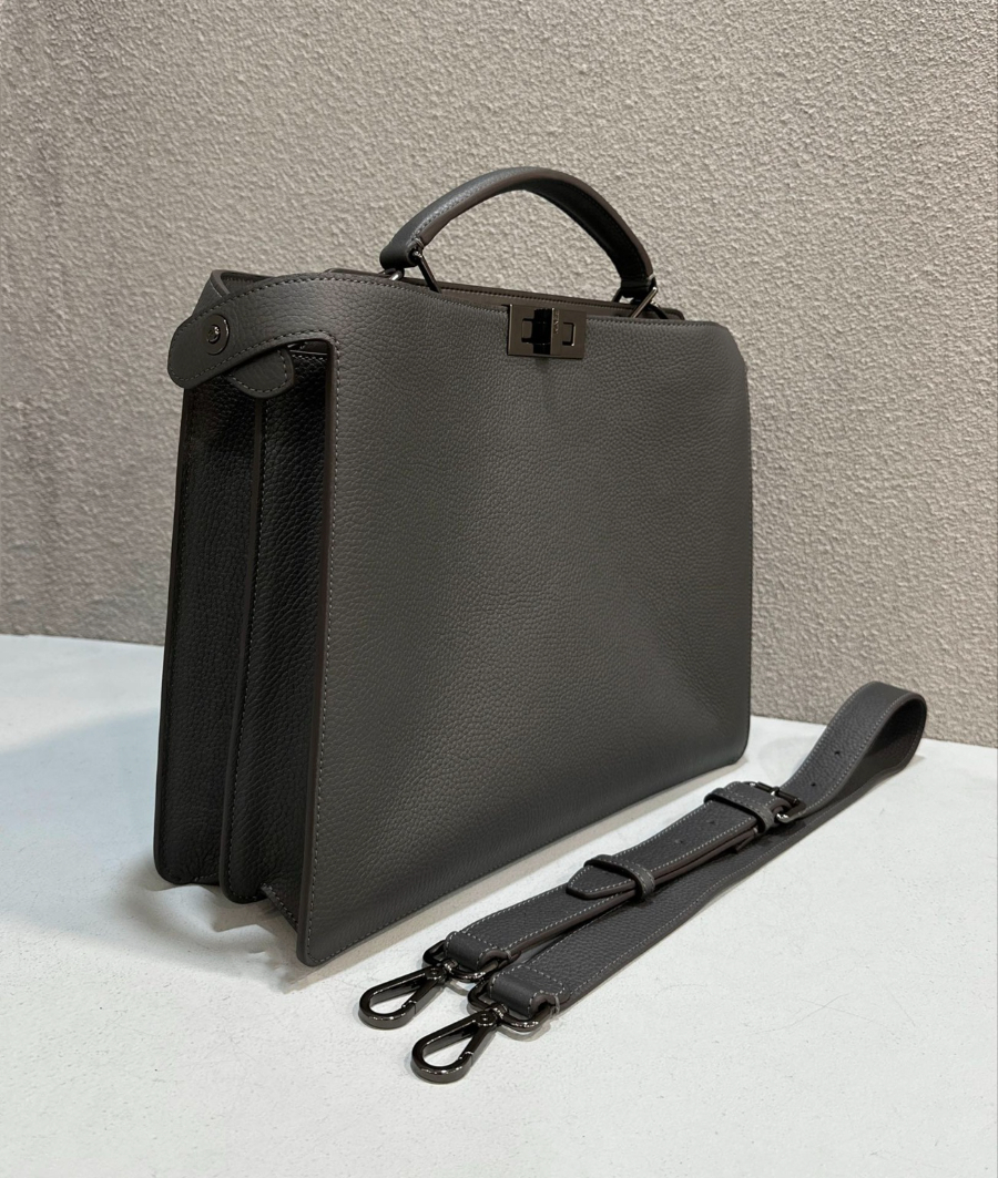 펜디 피카부탑핸들토트백 다크그레이3.jpg