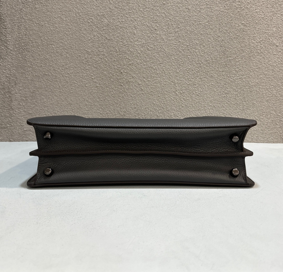 펜디 피카부탑핸들토트백 다크그레이4.jpg