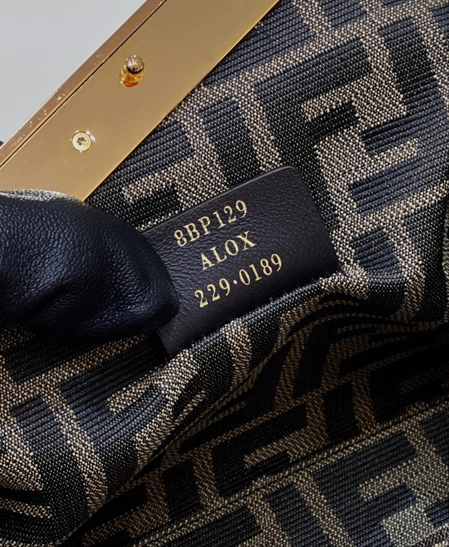 펜디 퍼스트백 그린7.jpg