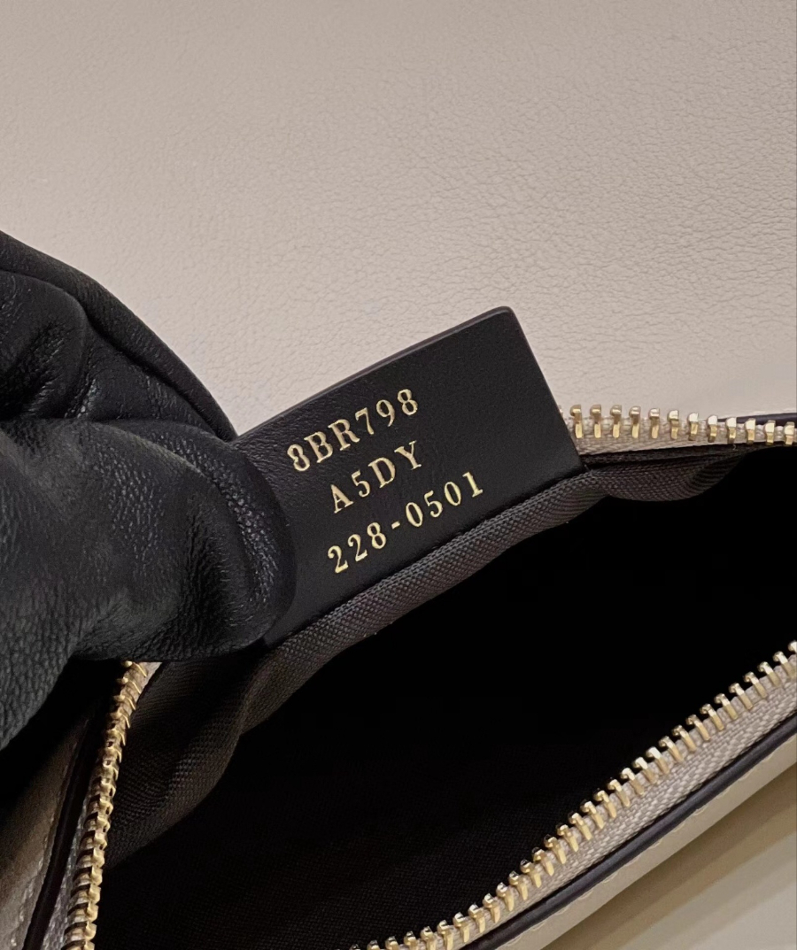 펜디 그라피호보백 라이트핑크7.jpg