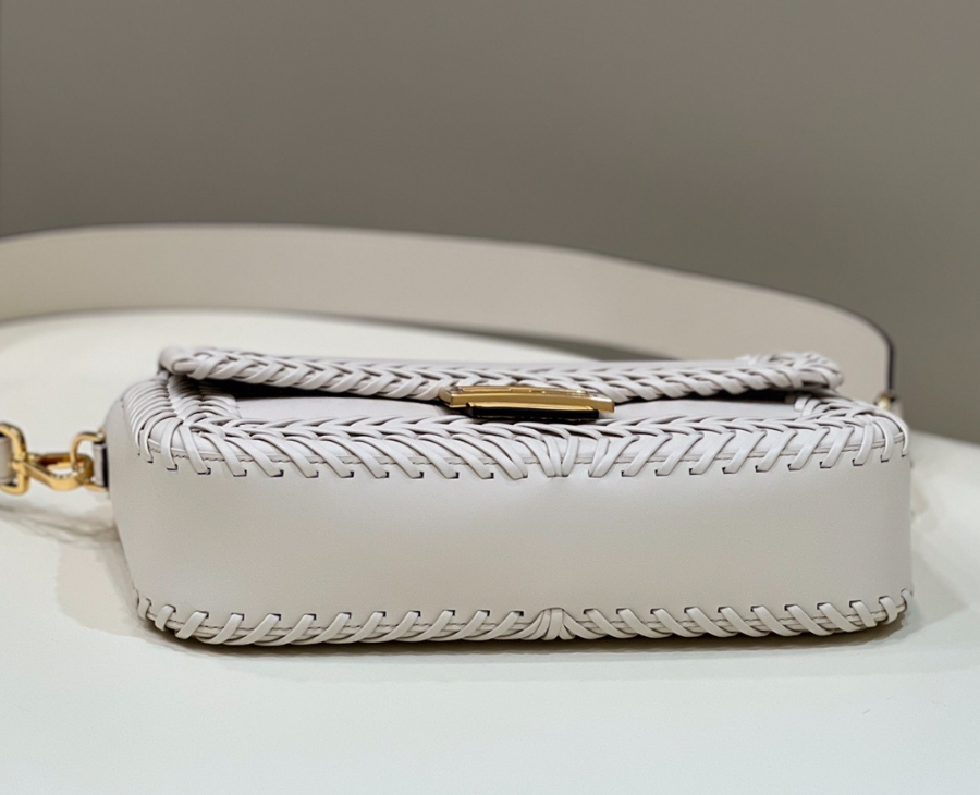 펜디 바게트백 아이보리6.jpg